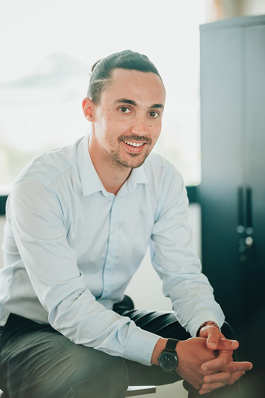 Loïc appréciera grandement discuter avec vous pour mettre au point un site internet qui vous reflète vraiment